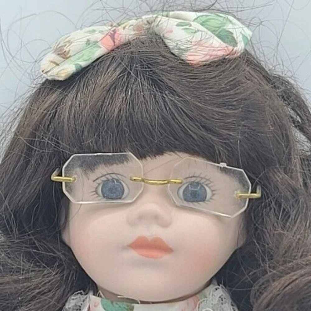 Brinns 1990 Porcelain Doll Liz Brown Hair Blue Eyes With Glasses